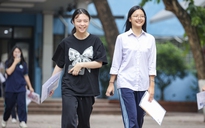 Gần 125.000 học sinh Hà Nội làm thủ tục thi vào lớp 10