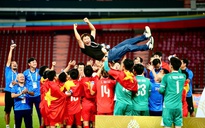 HLV Kim Sang-sik và ông Park Hang-seo dự khán Festival U.14 Gia Lai 2026: Ủng hộ bầu Đức