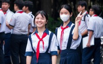 Thi lớp 10 TP.HCM: Thầy cô dậy sớm điểm danh, sẵn sàng viết thay sĩ tử