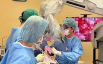 Chóng mặt khi thay đổi tư thế, người phụ nữ bất ngờ phát hiện khối u lớn
