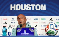 Đội tuyển Bồ Đào Nha có biến khiến HLV Martinez phải vội vã giải thích, Ronaldo viết tâm thư