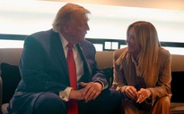 Bị ông Trump nói đã 'năn nỉ' chụp ảnh chung, bà Meloni phản ứng mạnh