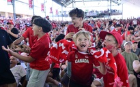 CĐV Canada mở hội sau chiến thắng lịch sử tại World Cup