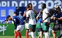 Cầu thủ đội tuyển Senegal phải đặt đồ ăn từ ‘xe công nghệ’, chưa nhận tiền thưởng