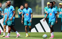 Neymar đã trở lại sân cỏ cùng đội tuyển Brazil