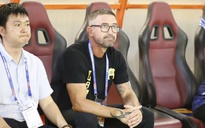 HLV Harry Kewell rất sung sướng vì Úc đi tiếp, tin thầy trò HLV Popovic còn tiến xa
