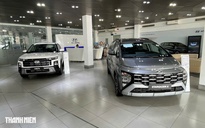 Sức mua hạ nhiệt, hàng loạt mẫu ô tô tại Việt Nam rầm rộ giảm giá bán