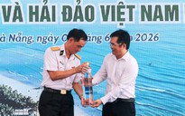 Nước biển từ Hoàng Sa và 7 sắc bằng thủy quân về với Nhà trưng bày Hoàng Sa