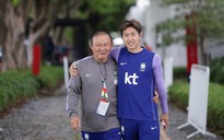 HLV Park Hang-seo xuất hiện cùng đội tuyển Hàn Quốc: Thân thiết với sao PSG
