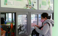 TP.HCM miễn 100% vé xe buýt, người dân đã mua vé tháng hoàn tiền thế nào?