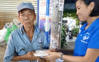 Những hộp xôi nghĩa tình và tờ di chúc tái sinh của người đàn bà góa