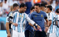 HLV Scaloni thừa nhận Argentina đã quá may mới thắng nổi Thụy Sĩ, cũng nhờ Embolo bị thẻ đỏ