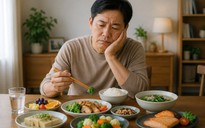 Ăn ít sau tuổi 40: Bác sĩ lý giải vì sao không nên xem nhẹ