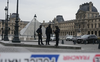 Bí ẩn kẻ chủ mưu vụ trộm trang sức tại bảo tàng Louvre