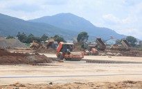 Sân bay Liên Khương làm ngày đêm cho kịp tháng sau đón khách tới Đà Lạt