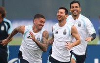 Messi và đội tuyển Argentina vẫn tập bất chấp mưa bão, Tây Ban Nha phải hủy