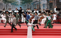 NSND Phượng Loan, Mỹ Tâm gây xúc động trong 'TP.HCM - Sáng mãi tên Người'