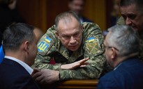 Tổng thống Ukraine cách chức Tổng tư lệnh quân đội, mời cựu Bộ trưởng Quốc phòng quay lại