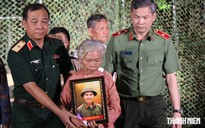 Trao di ảnh phục dựng liệt sĩ Huỳnh Văn Quên sau gần 60 năm mong chờ