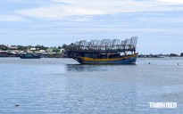 Tàu cá Quảng Ngãi chìm ở Trường Sa: 33 ngư dân được cứu, 3 người mất tích