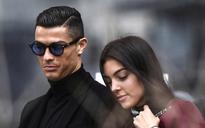 Vợ chưa cưới lên tiếng sau thất bại đầy nước mắt của Cristiano Ronaldo tại World Cup 
