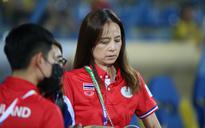 Madam Pang khiến CĐV tranh luận, Malaysia bị chỉ trích vì thua toàn diện Thái Lan