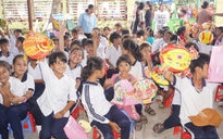 Lồng đèn thắp sáng ước mơ