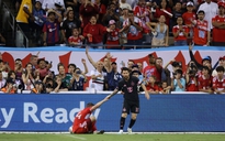 Trận Messi đấu trí Lewandowski xác lập kỷ lục người xem, Ronaldo tiến sát cột mốc 1.000 bàn