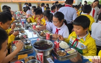 Trường tiểu học Trưng Vương (Lâm Đồng) siết kiểm soát thực phẩm bếp ăn bán trú