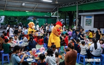 Trung thu ở Làng trẻ em SOS: 130 em nhỏ quây quần bên những tô phở