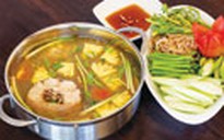 Canh chua cá ngát nấu bần