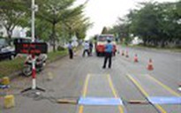 Tài xế xe tải cố tình phá hoại bộ cân xe lưu động