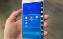 Cận cảnh mẫu smartphone Galaxy Note Edge