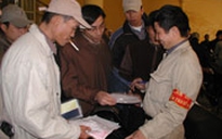 Ngày đầu Hà Nội cho phép 7 quận nội thành đăng ký xe máy trở lại: Đông không còn chỗ đỗ xe !