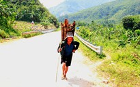 Lên 'nóc' Xê Đăng mùa cúng máng nước