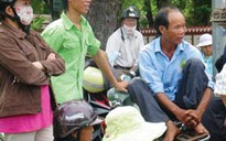 Cùng con đến trường thi