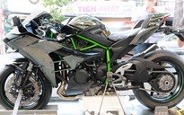 Kawasaki Ninja H2 đầu tiên về Sài Gòn