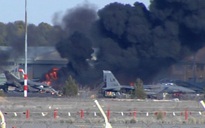 Hình ảnh tiêm kích F-16 Hy Lạp đâm xuống sân bay làm 10 người chết