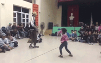 Bé gái 7 tuổi nhảy hiphop giao đấu khiến người lớn thán phục