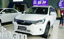 Trung Quốc đối diện nguy cơ nổ ‘bong bóng’ ô tô điện