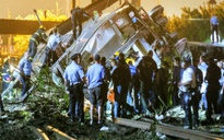 Xe lửa trật đường ray tại Mỹ, ít nhất 5 người chết