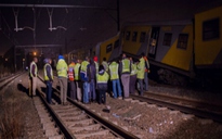 Nam Phi: Hai đoàn tàu đâm nhau, hơn 300 người bị thương