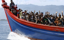 Quan chức Úc chi tiền cho nhóm buôn người đưa người tị nạn khỏi bờ biển Úc
