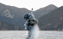 Triều Tiên phóng thử tên lửa từ tàu ngầm trong lúc Mỹ-Hàn tập trận