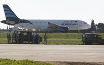 Máy bay Libya chở 118 người bị không tặc, hạ cánh xuống Malta