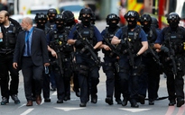 Cảnh sát nã 50 phát súng diệt 3 kẻ tấn công ở London