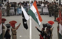 Gạt mâu thuẫn, binh lính Ấn Độ-Pakistan lần đầu tập trận chung