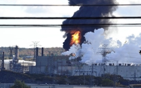 Cháy nổ nghiêm trọng tại nhà máy lọc dầu lớn nhất Canada