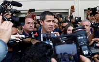 Bất chấp nguy cơ bị bắt, lãnh đạo đối lập Venezuela về nước