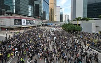 Hàng ngàn người tiếp tục biểu tình tại Hồng Kông